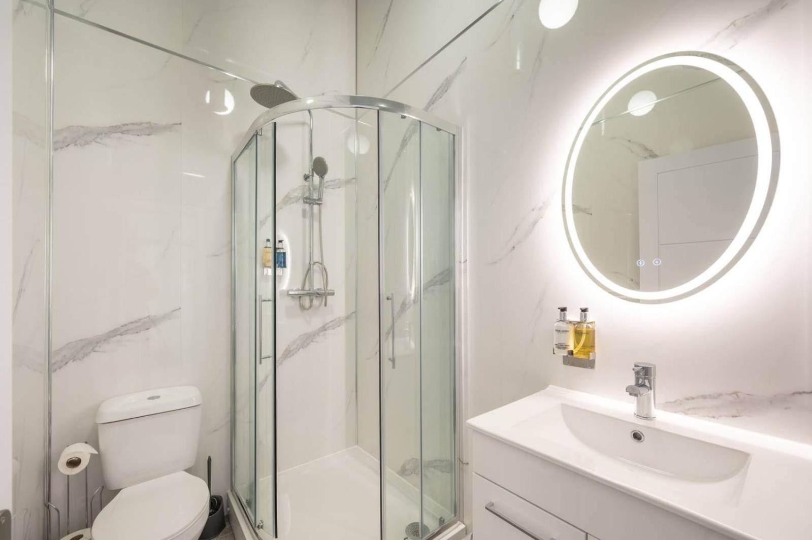 Stylish Comfort In London Finchley Bagian luar foto